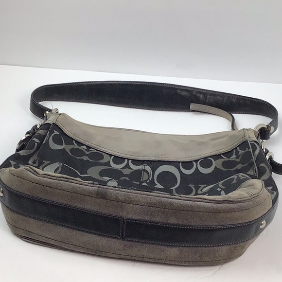 Coach Bog - Picture 2 of 15